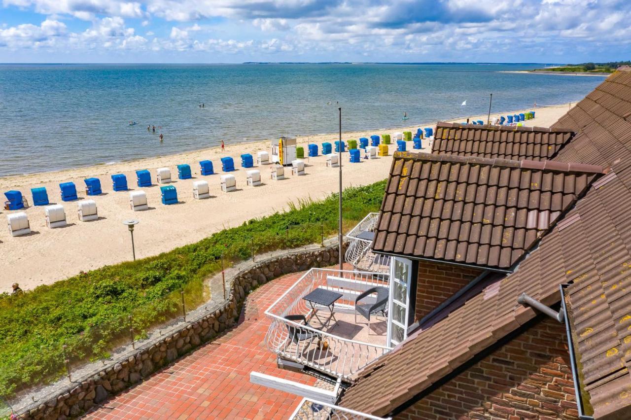 Huus Luettenblick Wyk auf Foehr Exterior photo