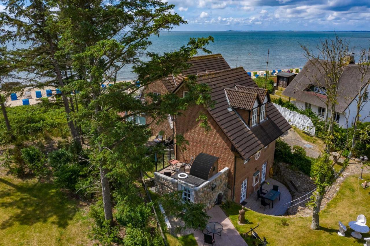 Huus Luettenblick Wyk auf Foehr Exterior photo