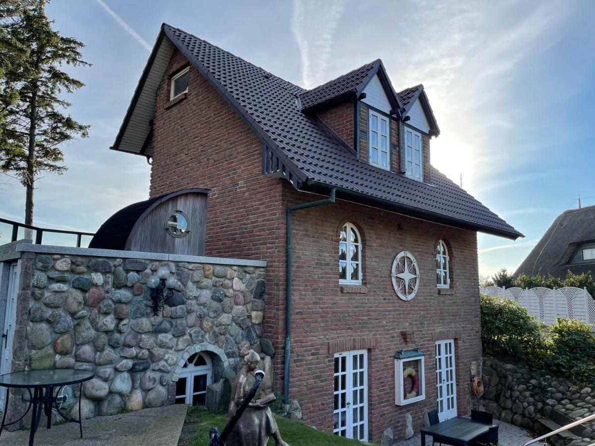 Huus Luettenblick Wyk auf Foehr Exterior photo